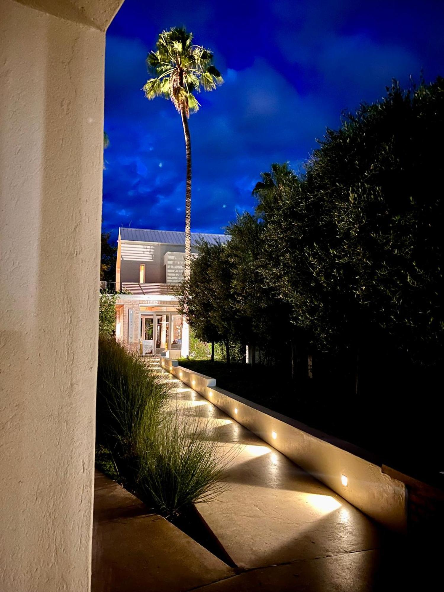 The Windhoek Luxury Suites Exteriér fotografie